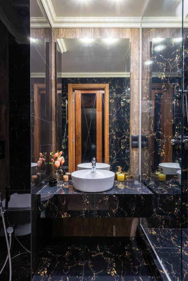 Mr Grey Boutique Hotel Odessa Exteriör bild