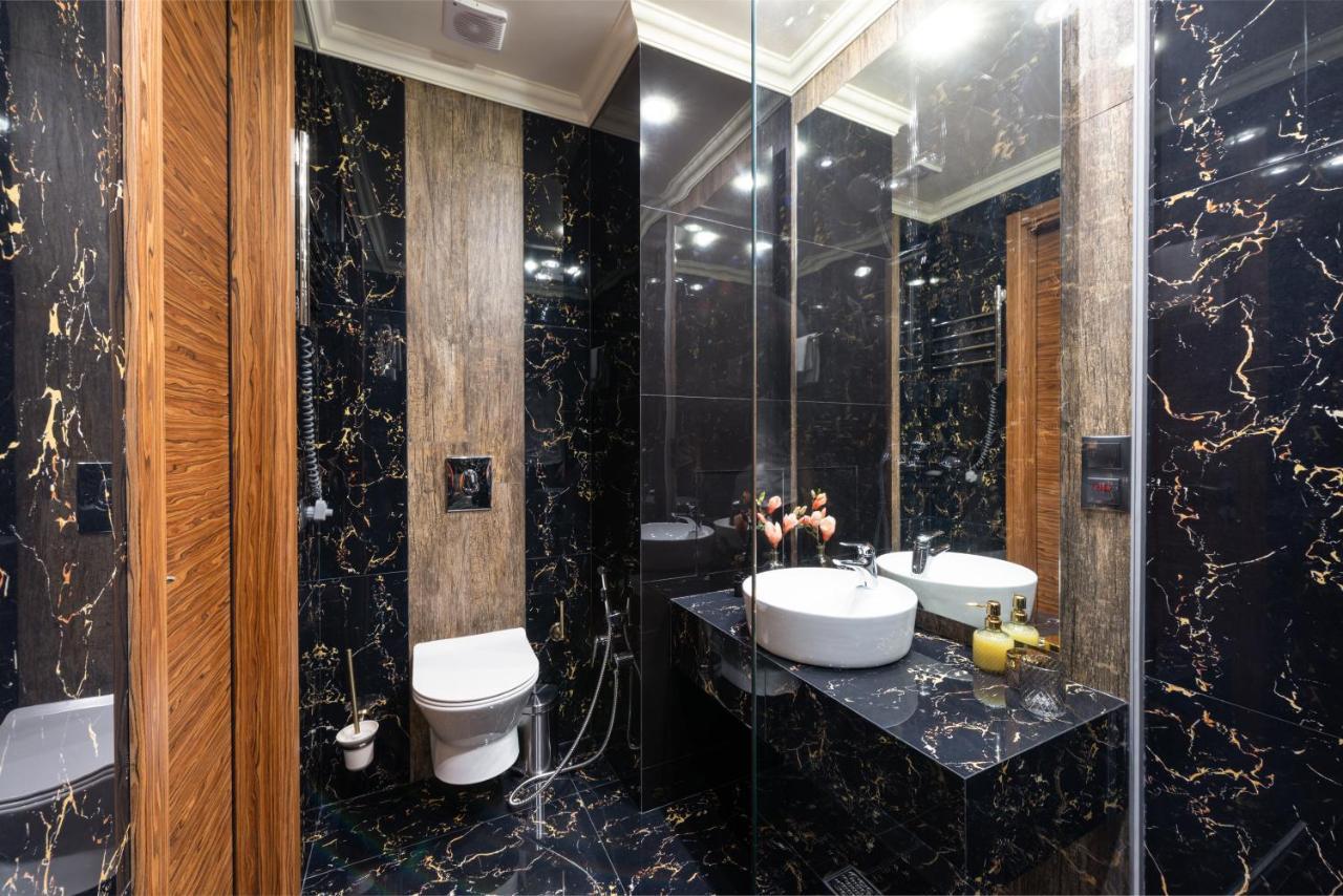 Mr Grey Boutique Hotel Odessa Exteriör bild