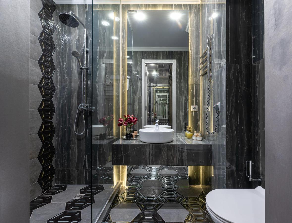 Mr Grey Boutique Hotel Odessa Exteriör bild