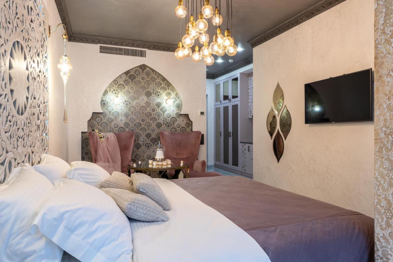 Mr Grey Boutique Hotel Odessa Exteriör bild